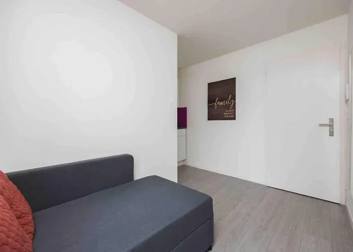 Cozy Urban In The Be-21 *